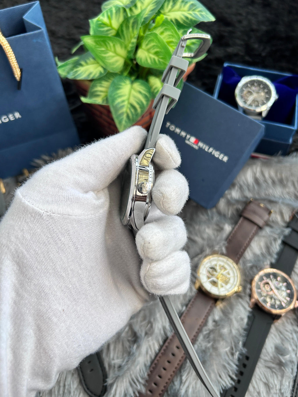 Tommy_Hilfiger Automatic premium Silicon strap with warranty
