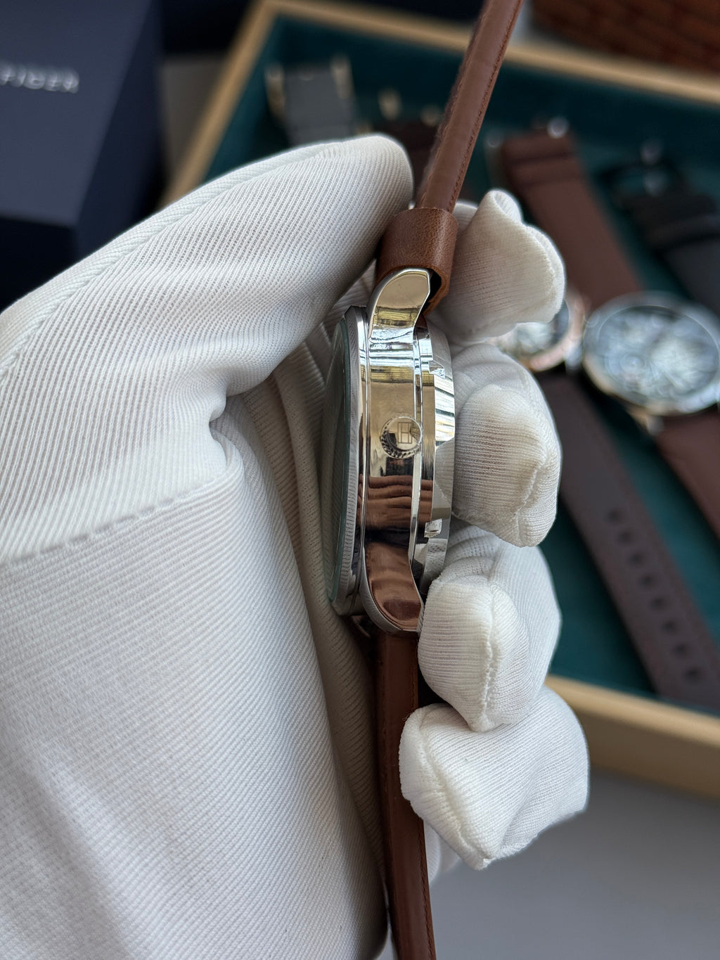 Tommy_Hilfiger Automatic premium leather strap with warranty