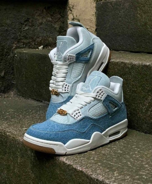 Nik_e Air Jordan Retro 4 TEX Denim Worn Blue