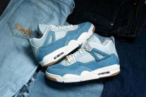 Nik_e Air Jordan Retro 4 TEX Denim Worn Blue