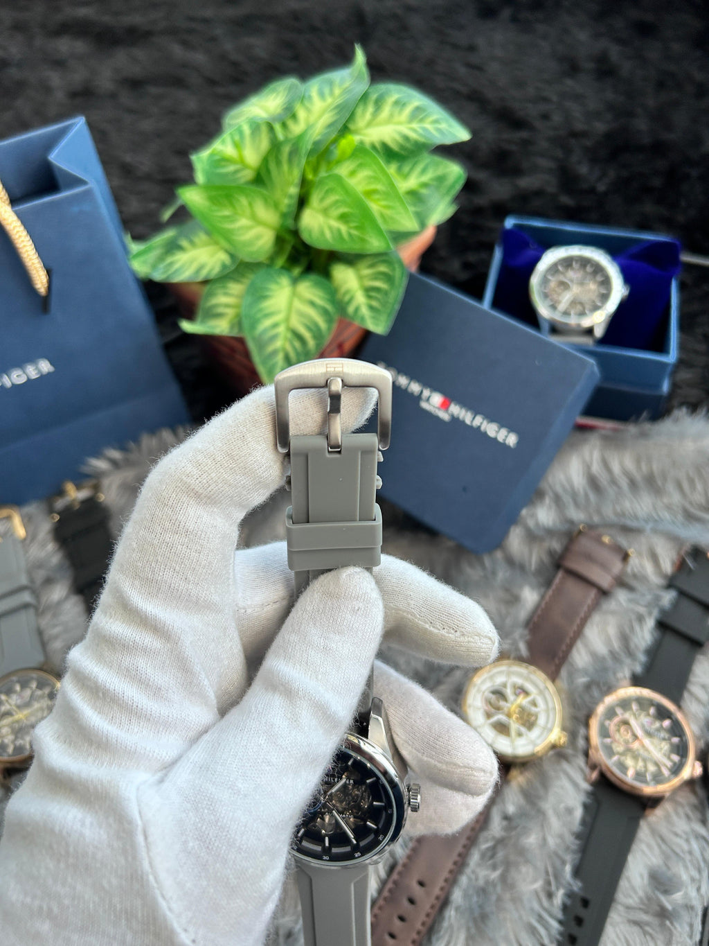 Tommy_Hilfiger Automatic premium Silicon strap with warranty