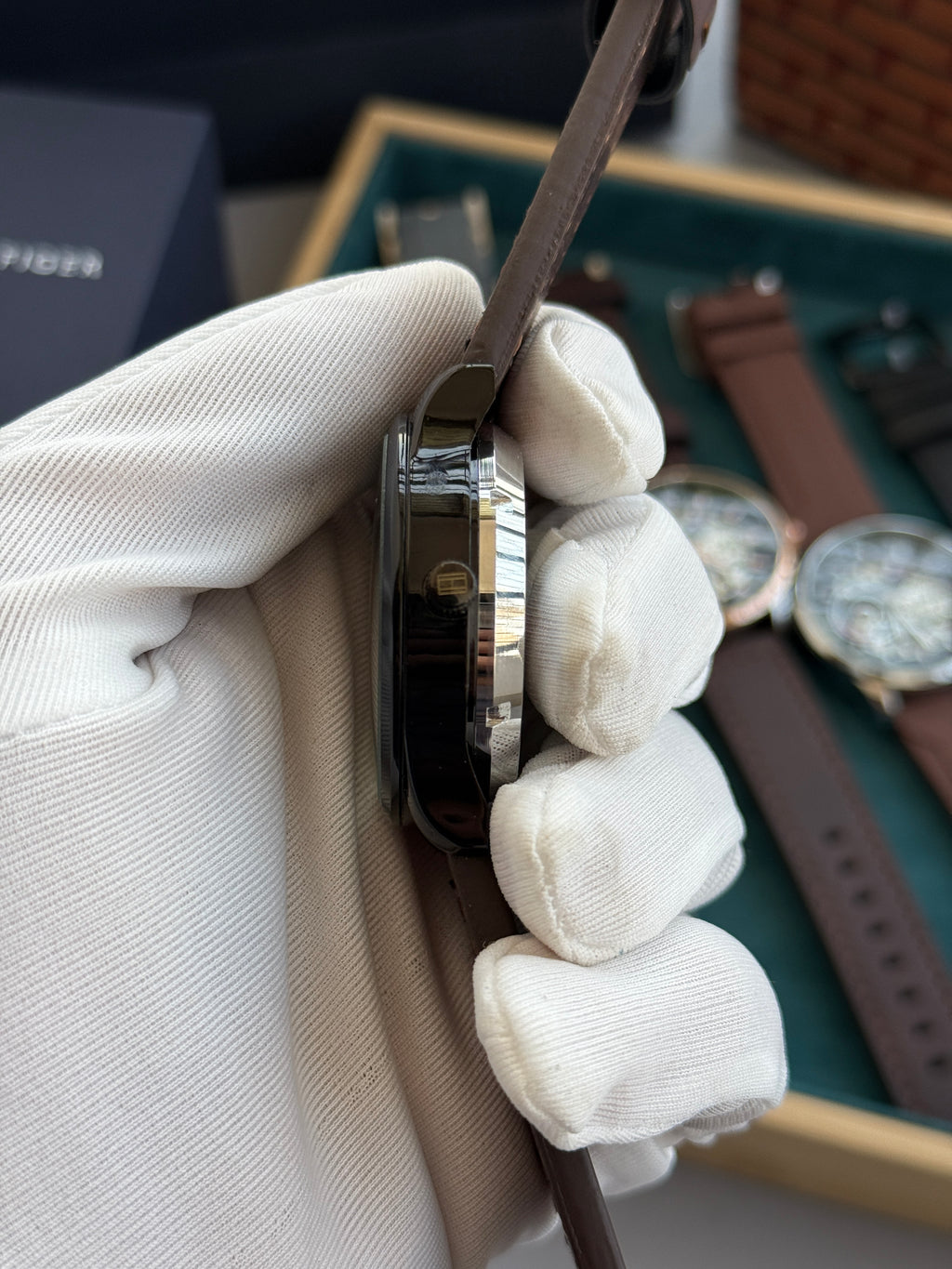 Tommy_Hilfiger Automatic premium leather strap with warranty