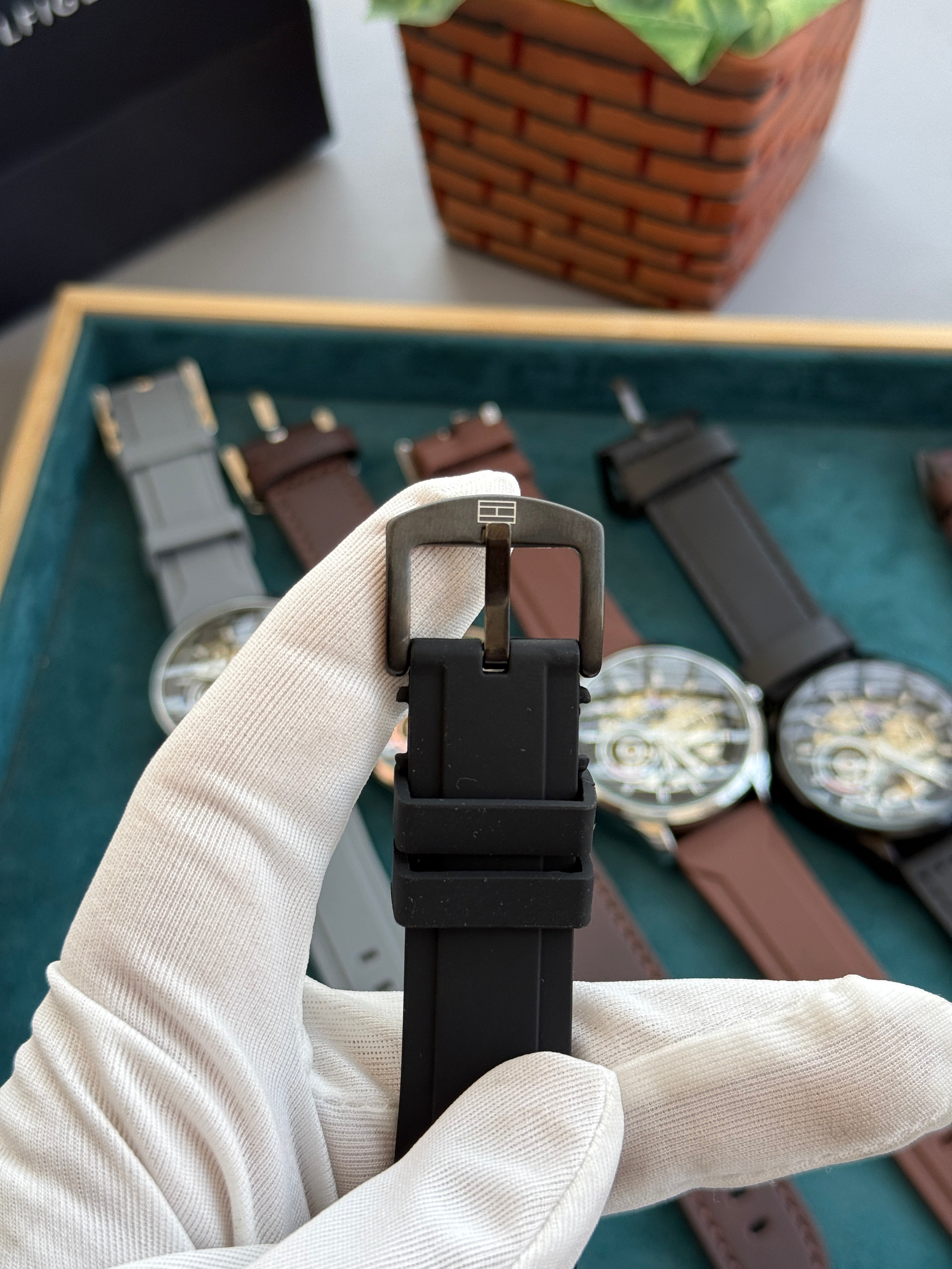 Tommy_Hilfiger Automatic Premium Silicon strap with warranty